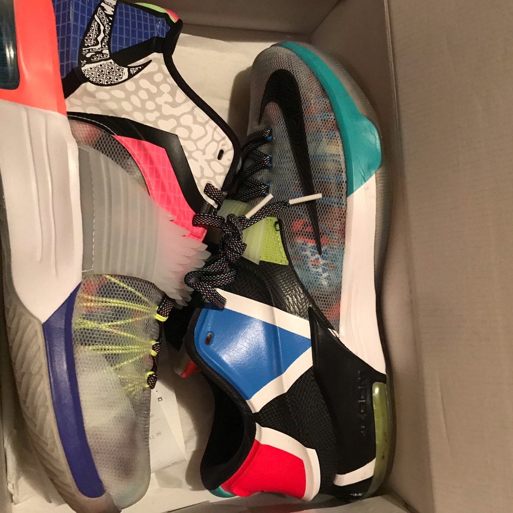 KD”What The” 7’s SE